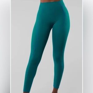 EUC sz S lochness legging teal/blue